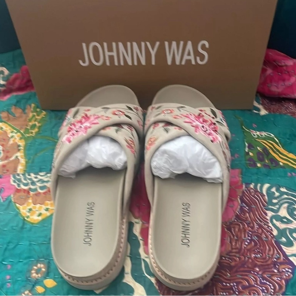 🌷Johnny Was Jenna X band Sandal NWT & box - Picture 6 of 10